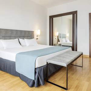 Habitación junior suite Hotel ILUNION Calas de Conil Conil de la Frontera