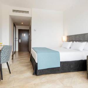 Habitación doble estándar Hotel ILUNION Calas de Conil Conil de la Frontera
