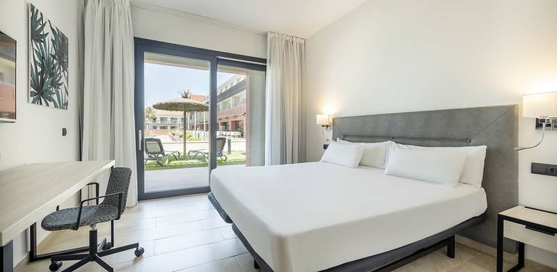 Habitación accesible Hotel ILUNION Calas de Conil Conil de la Frontera